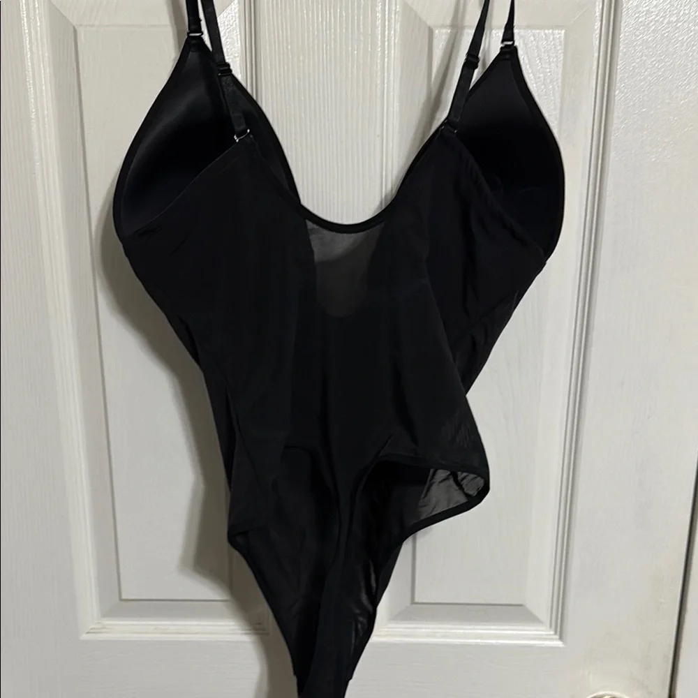 Black one piece thong shapewear - Picture 4 of 7